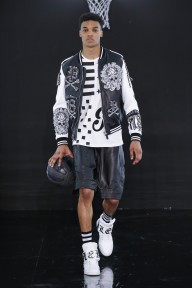 Look 12