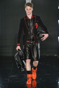 Look 3