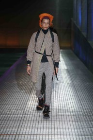 Look 15