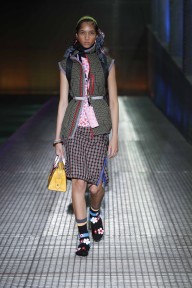 Look 18