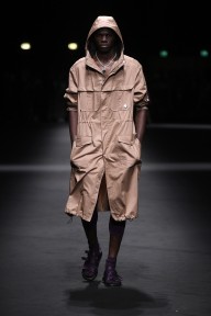 Look 18