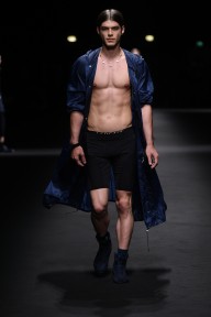Look 25