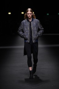 Look 32