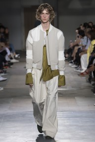 Look 28