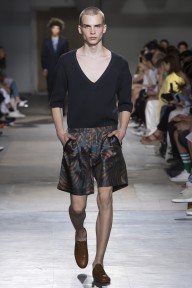 Look 30
