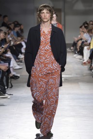 Look 32