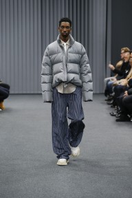 Look 24