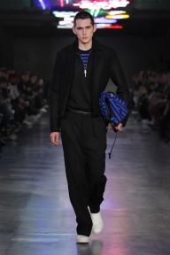Look 32