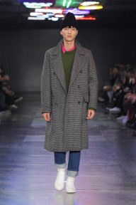 Look 18