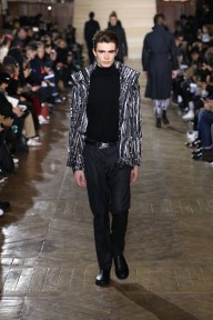Look 19
