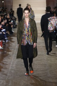 Look 3