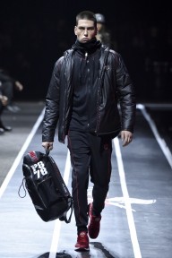 Look 25