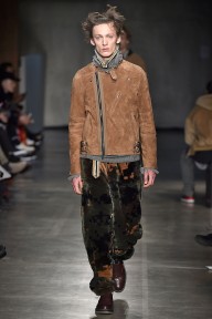Look 16