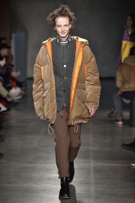 Look 19