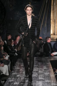 Look 4