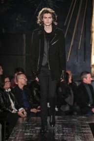 Look 10