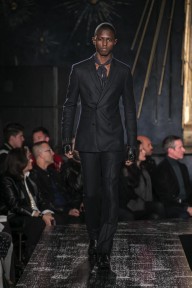 Look 32