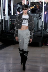 Look 25