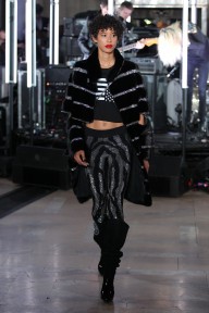 Look 19