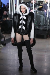 Look 14