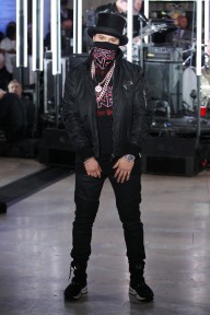 Look 7