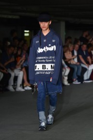 Look 10