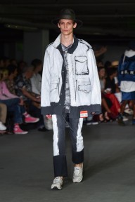 Look 19