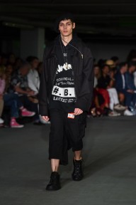 Look 32