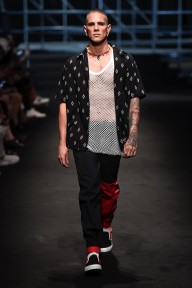 Look 9