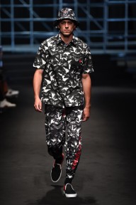 Look 11