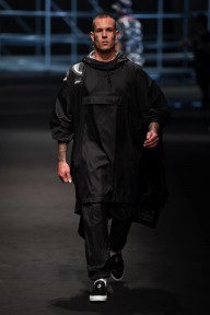 Look 15