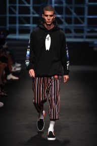Look 28