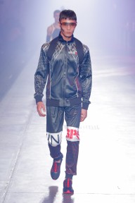 Look 10