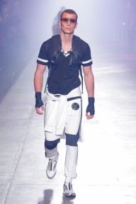 Look 15