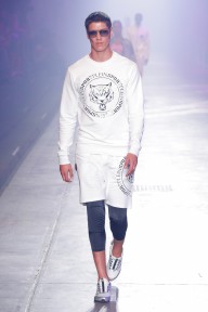 Look 32