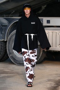 Look 25