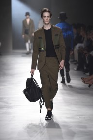Look 24