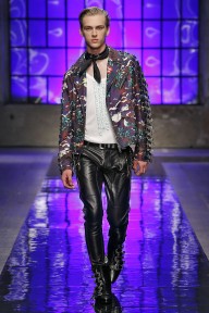 Look 15