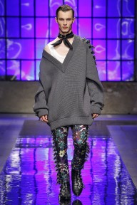 Look 16