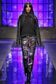 Look 17