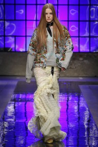 Look 30