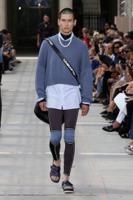 Look 64
