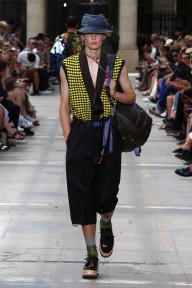 Look 16