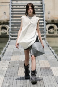 Look 3
