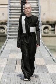 Look 15