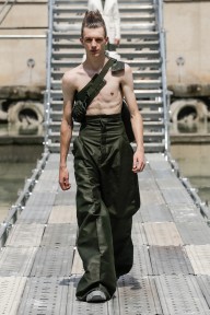 Look 25