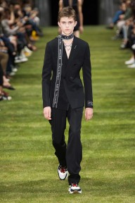 Look 1