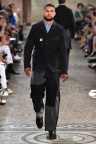 Look 10