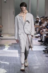 Look 10