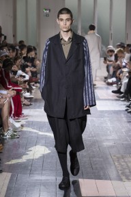 Look 11